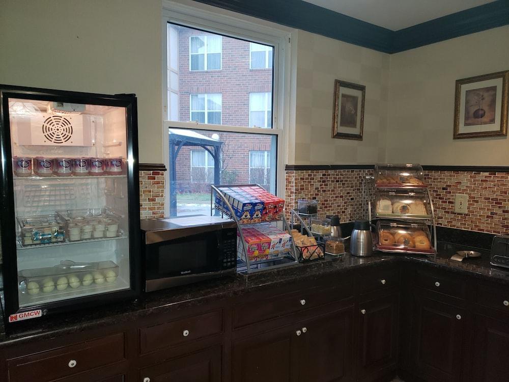 Affordable Suites Of America Detroit-Уоррен Экстерьер фото