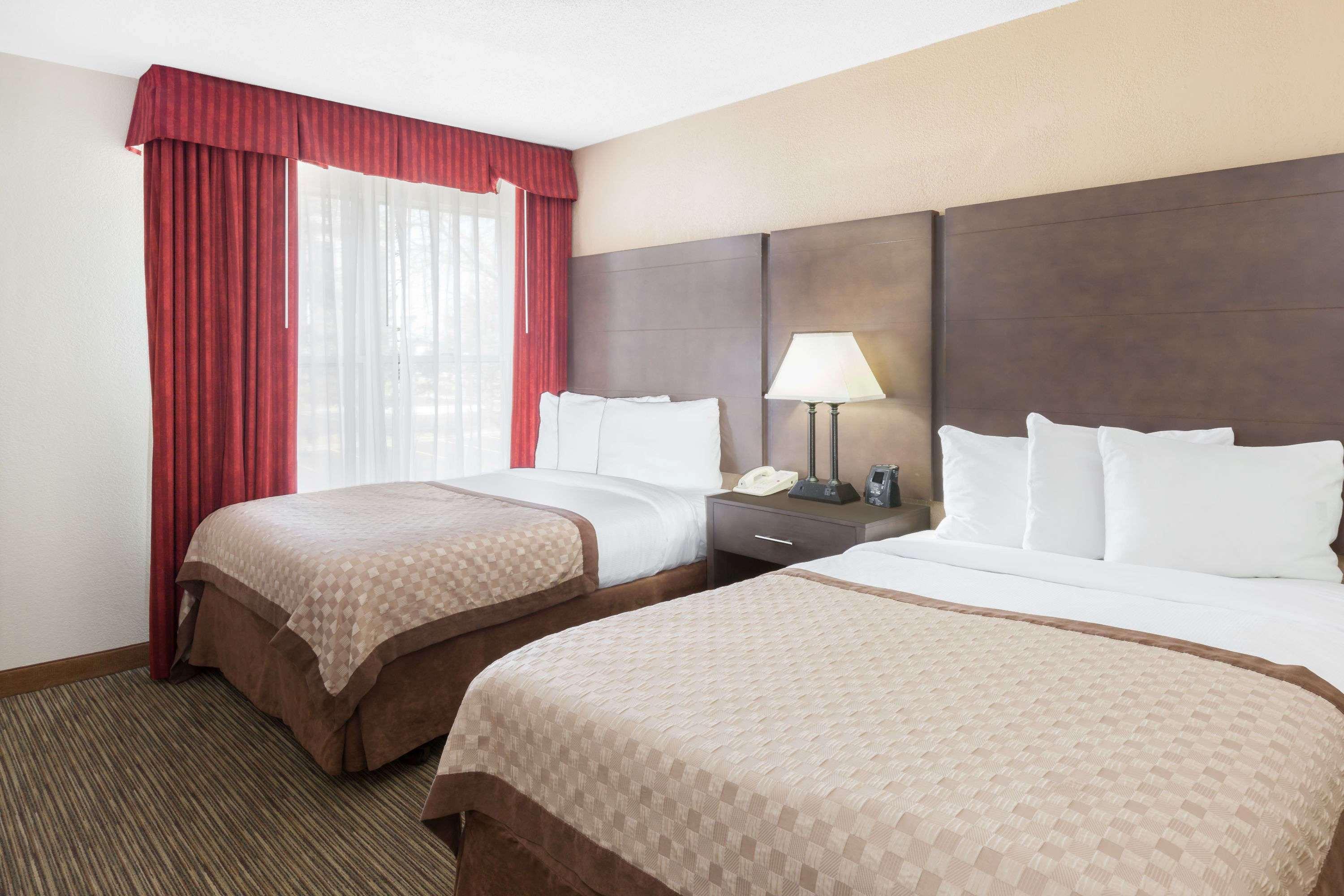 Affordable Suites Of America Detroit-Уоррен Экстерьер фото